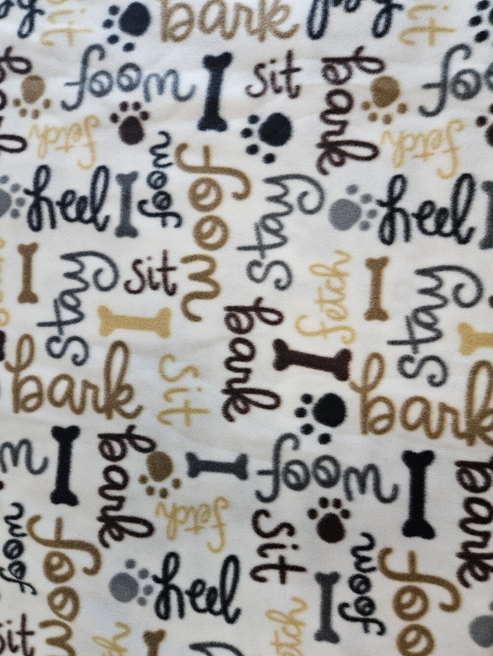 Plush Dog-Themed Blizzard Fleece Pet Blanket - White, Brown, Gray, Black Sold By